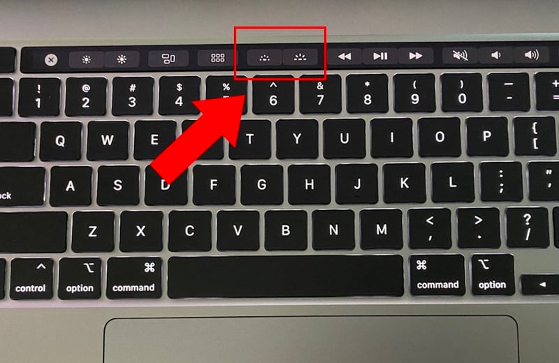 Bật đèn bàn phím laptop MacBook