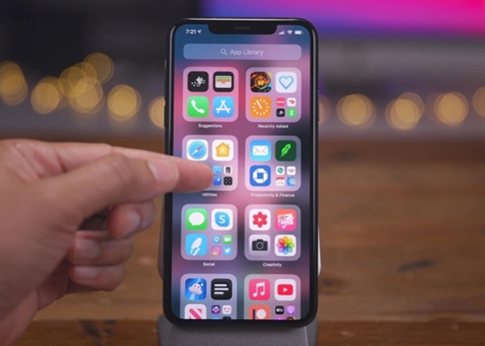 Cài đặt lại những ứng dụng cần thiết từ App