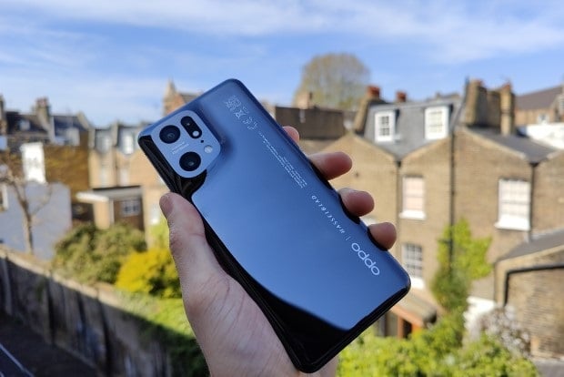 Điện thoại OPPO chính hãng thường có giá cao