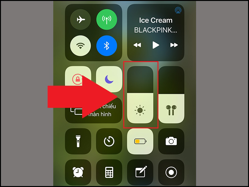 Điều chỉnh độ sáng màn hình iPhone ở mức phù hợp