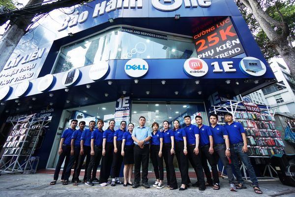 Đội ngũ kỹ thuật viên tại Bảo Hành One được đào tạo bài bản