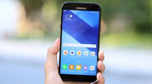 điện thoại samsung a7 bị đen màn hình