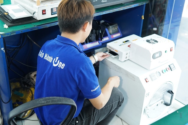 Đội ngũ nhân viên chuyên nghiệp tại Bảo Hành One