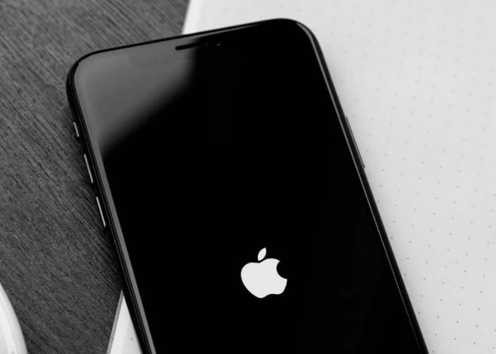 Khởi động lại điện thoại