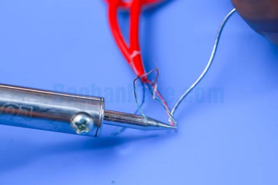 Khắc phục đơn giản bằng cách nối lại mạch đã