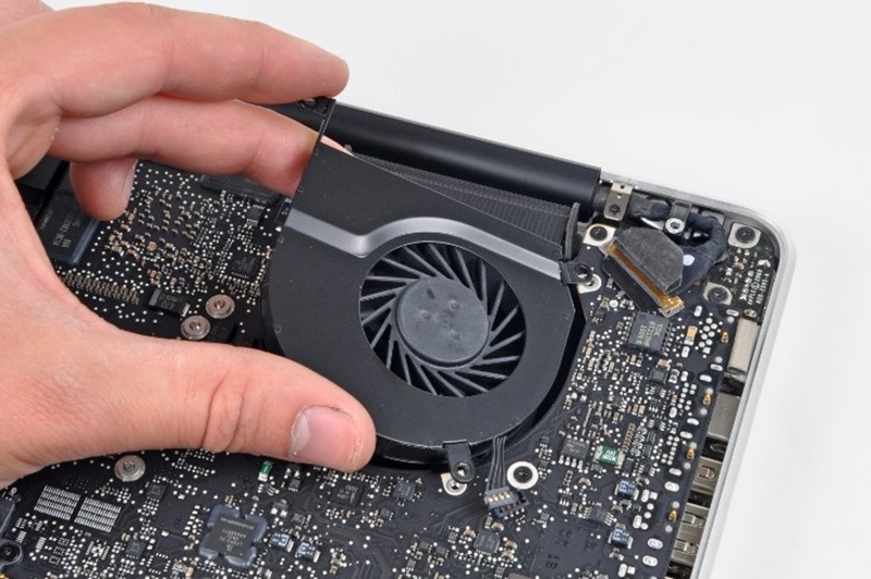 Quạt tản nhiệt được chế từ quạt PC công suất nhỏ