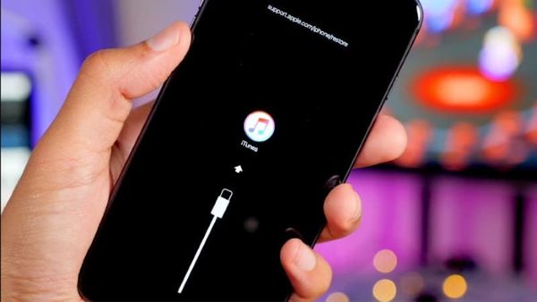 iphone 12 bị xung đột phần mềm