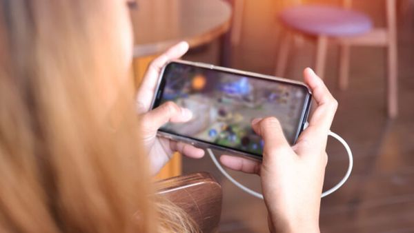 iphone 12 pro max bị nóng máy