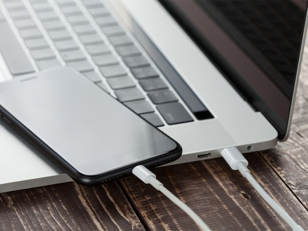 iphone 13 pro max không lên nguồn