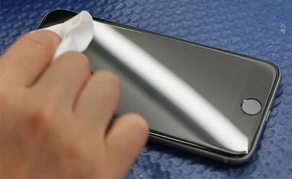 iphone 7 plus bị đen góc màn hình