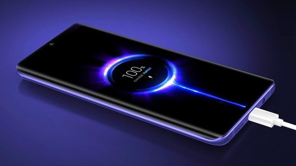 Không sạc pin điện thoại quá đầy