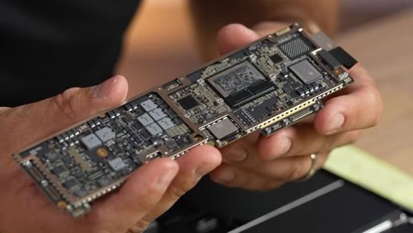 Main Macbook Pro M2