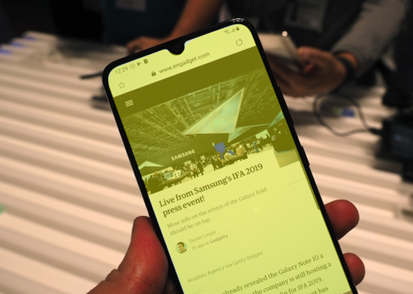 Màn hình Samsung M32 bị vàng