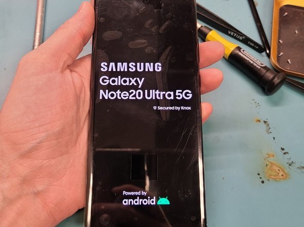 Màn hình Samsung Note 20 Ultra có vết nứt