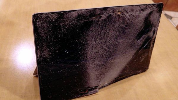 Thay màn hình Surface Pro 8 giá tốt tại Bảo Hành One