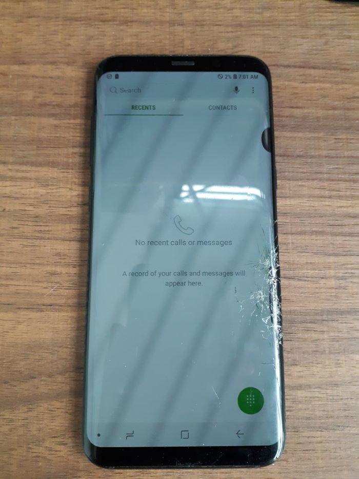 Mặt kính Samsung S8 Plus bị trầy xước