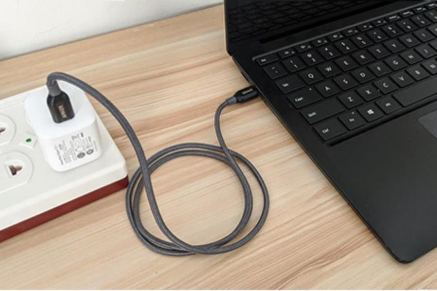 Sử dụng nguồn điện ổn định cho máy tính