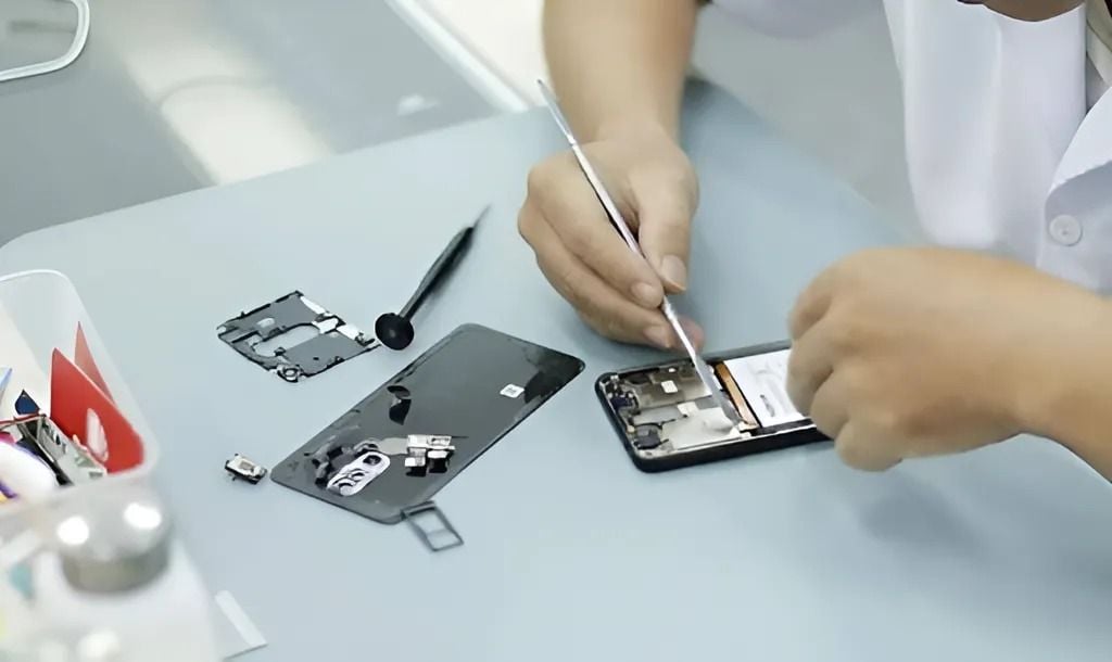 Note 20 Ultra bị sọc xanh