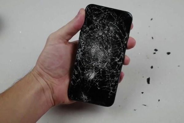 oppo bị bể màn hình