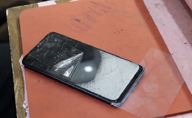 Dấu hiệu nhận biết cần phải ép mặt kính Samsung Galaxy A50