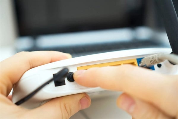 Reset lại module wifi có thể giúp khắc phục lỗi