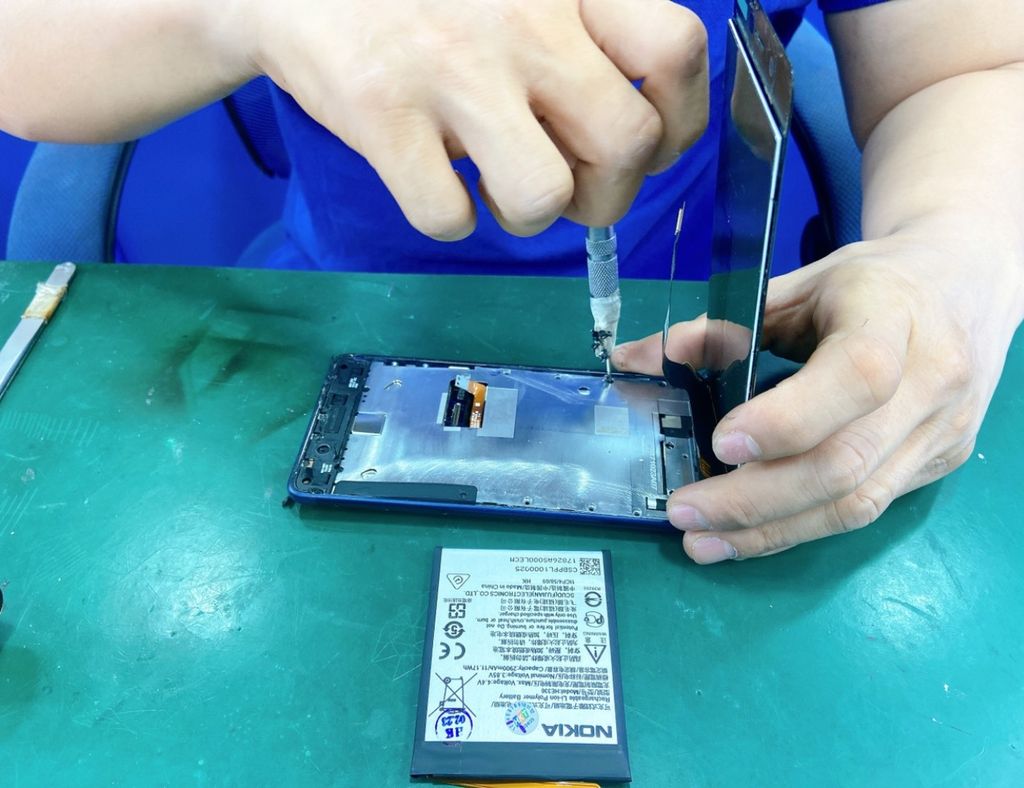 samsung-z-fold3-bi-soc-man-hinh