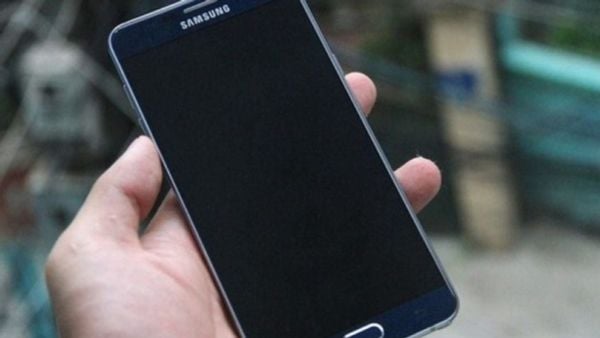 samsung j2 prime không lên nguồn