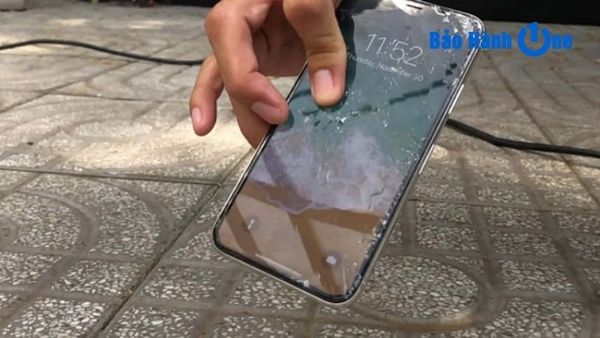 samsung j7 prime bị sọc màn hình