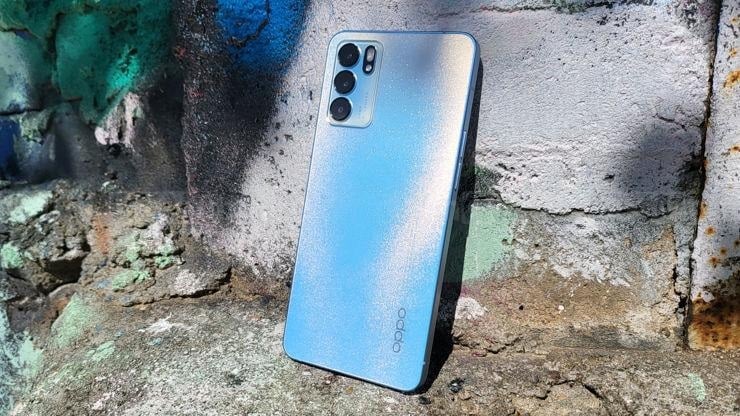 Sử dụng điện thoại Oppo Reno 6 không đúng cách