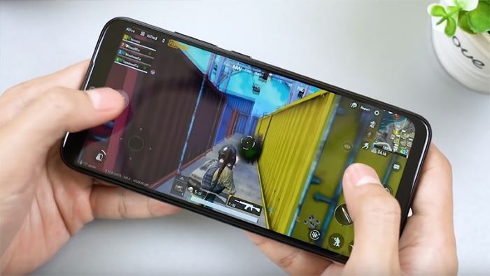 Thay pin Redmi 9 5G giúp tăng hiệu suất hoạt động cho điện thoại