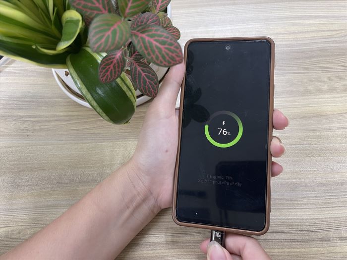 Redmi K50/K50 Pro báo pin ảo