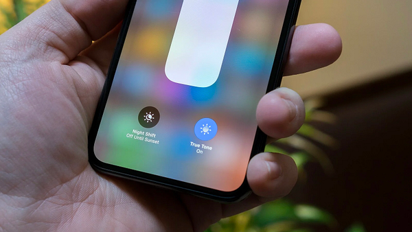 thay màn zin có mất true tone không