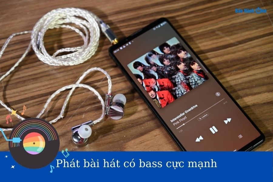 Mở những bài nhạc mạnh để tạo độ rung