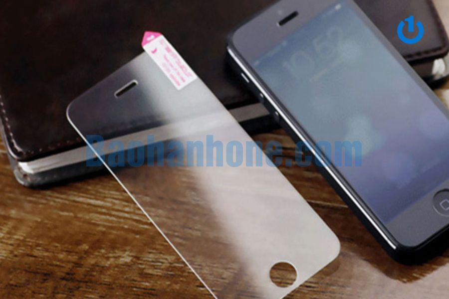 Dùng miến dán che đi chổ nứt vỡ