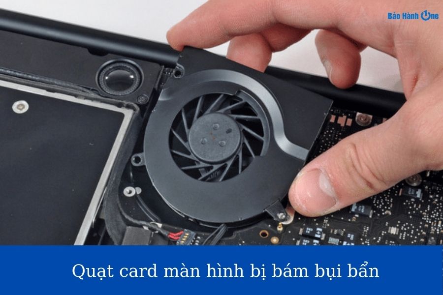 Bụi bẩn bám trên quạt khiến quạt không quay được