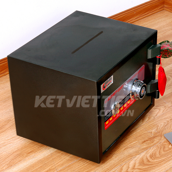 két sắt công đức cho gia đình có khe bỏ tiền 