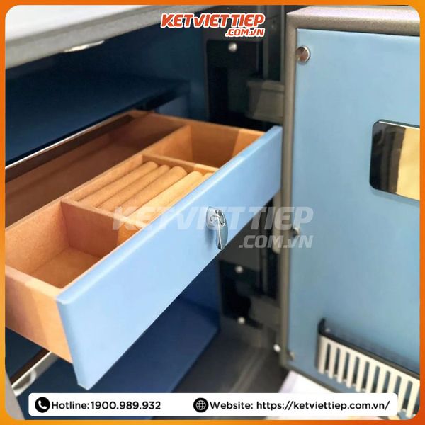 Nội thất bọc nhung trên Két sắt nhập khẩu Philips SBX602 –6CU