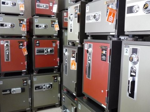 Két sắt President