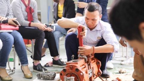 Nên đại tu hay thay mới bơm thủy lực?