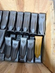 Những Lợi Ích Vượt Trội Khi Sử Dụng Đồng Bộ Răng Gầu Máy Xúc Kiểu C