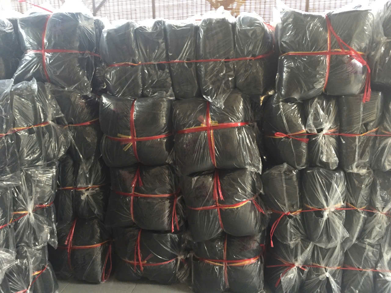 Lưới chắn côn trùng và lưới phơi cà phê – giải pháp hiện đại giúp nông dân tăng năng suất, cải thiện chất lượng nông sản và tiết kiệm chi phí.