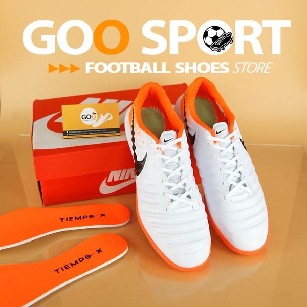 giày đá bóng Nike Tiempo