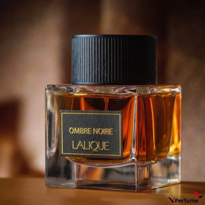 Thiết kế của chai nước hoa Lalique