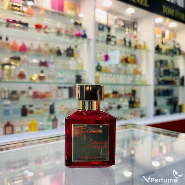 Thiết kế chai nước hoa Baccarat Rouge 540 Extrait de Parfum