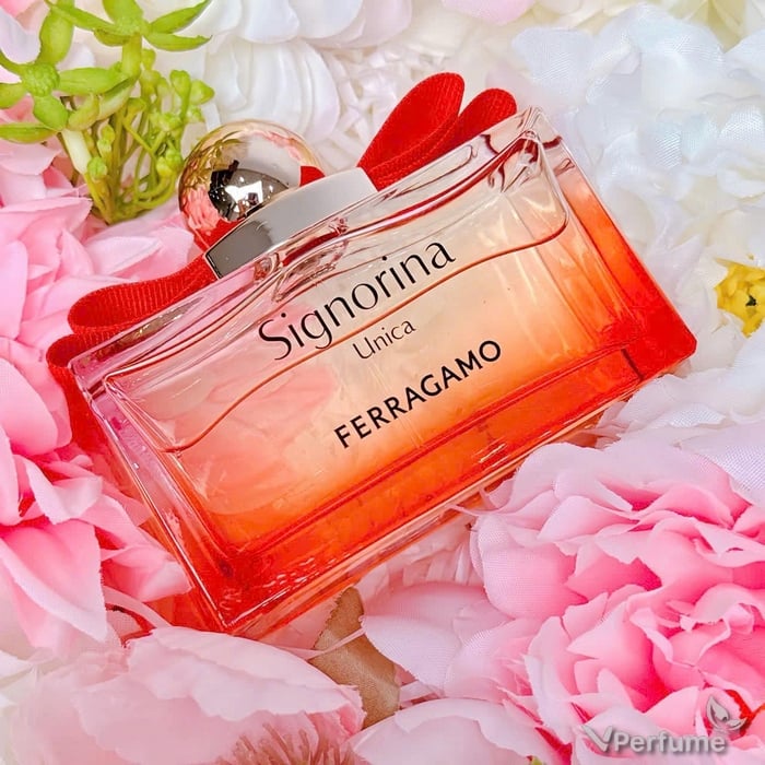 Mô tả mùi hương Signorina Unica