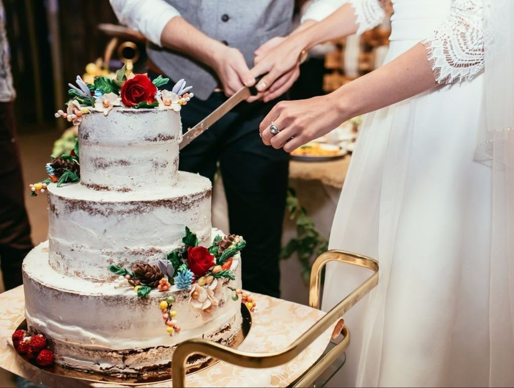 mẫu bánh kem đám cưới