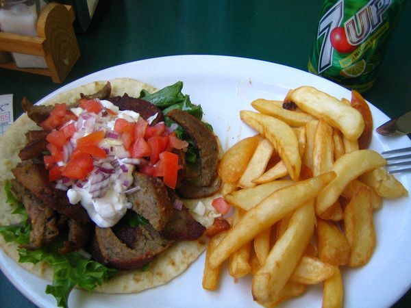 Bánh mỳ Kebab “muôn hình vạn trạng” tại 18 quốc gia