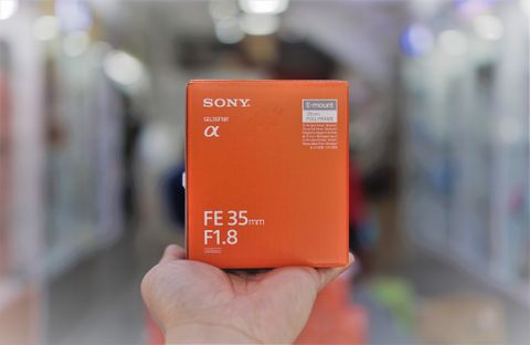 Đập Hộp Lens Sony Được Mong Chờ Nhất 2019 Tại Phú Quang : Sony FE 35mm F1.8 Full Frame