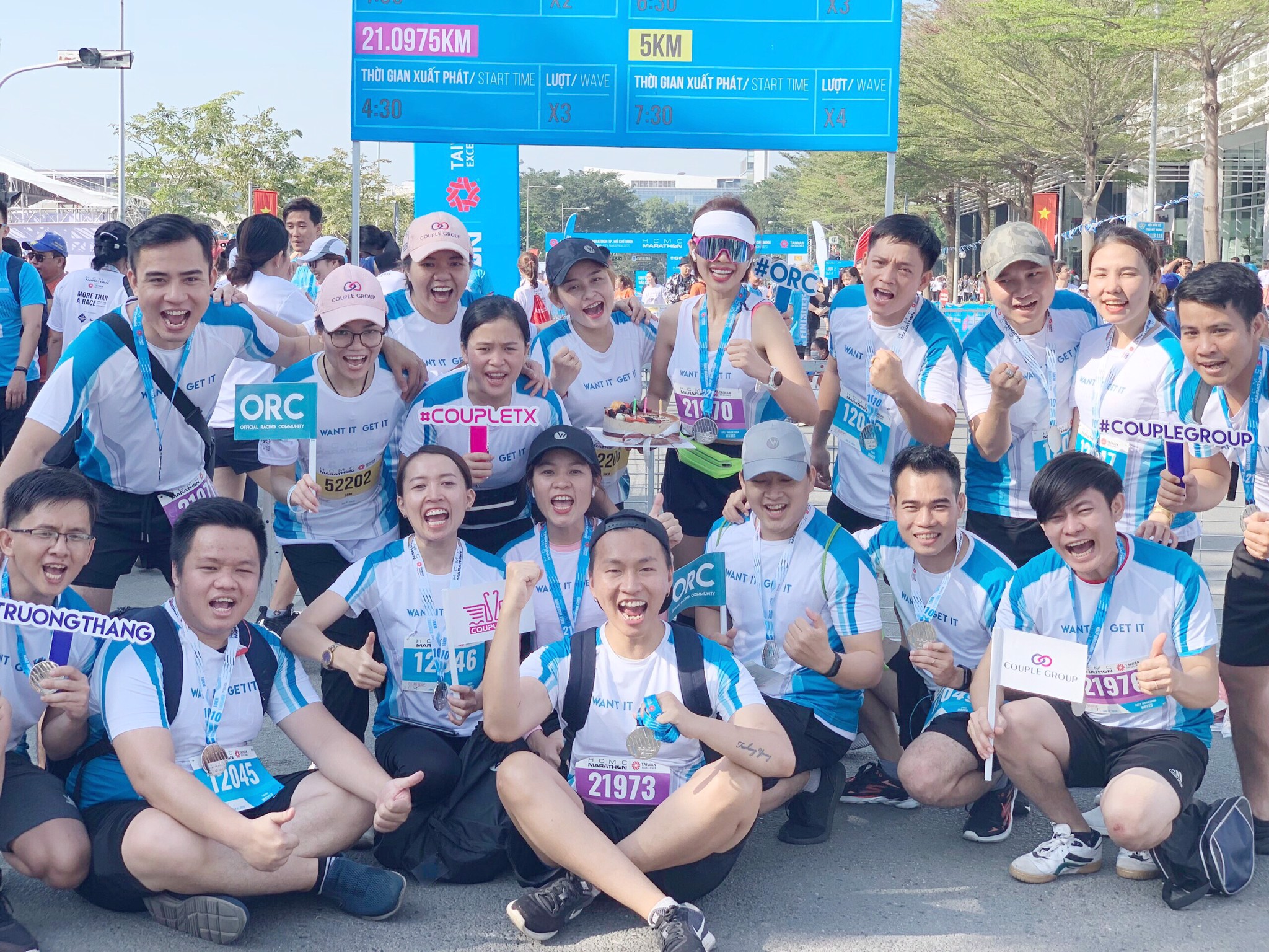TINH THẦN OFFICIAL RACING COMMUNITY TRÊN ĐƯỜNG CHẠY HCMC MARATHON