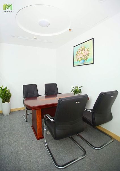 Ghe-hop-chan-quy-SL901